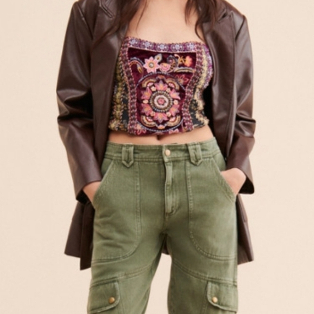 NWT Free People Floral Embroidered Velvet Crop Top,,, CUTE For New Years Eve